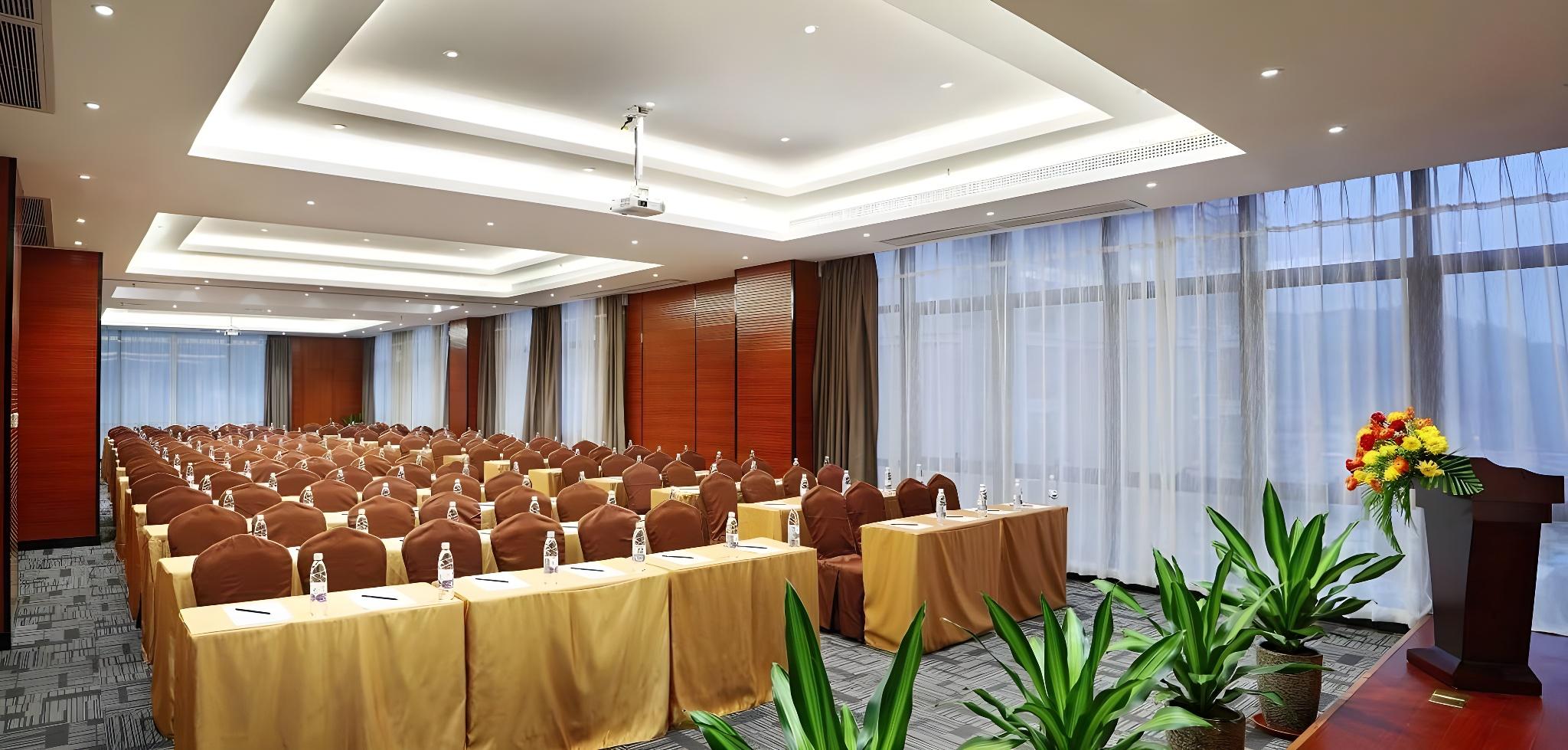 Lavande Hotel Guangzhou Science City Lianhe 54/56