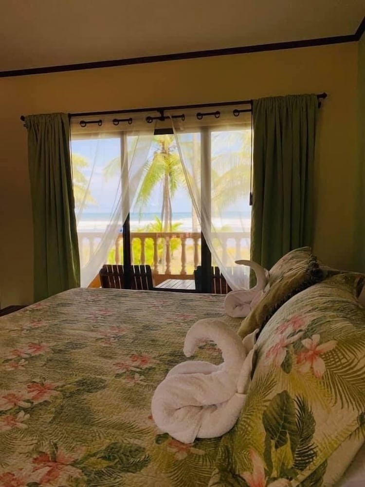 Hotel Delfin Playa Bejuco 10/50
