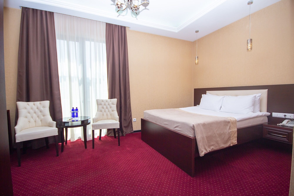 Marionn Hotel 61/118