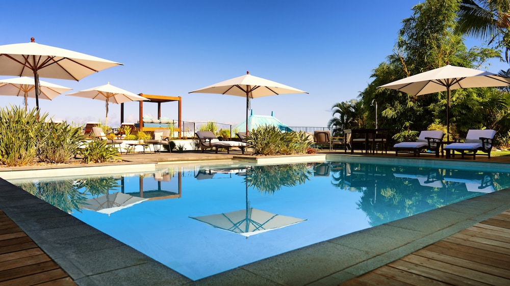 Blue Margouillat Seaview Hotel 20/35