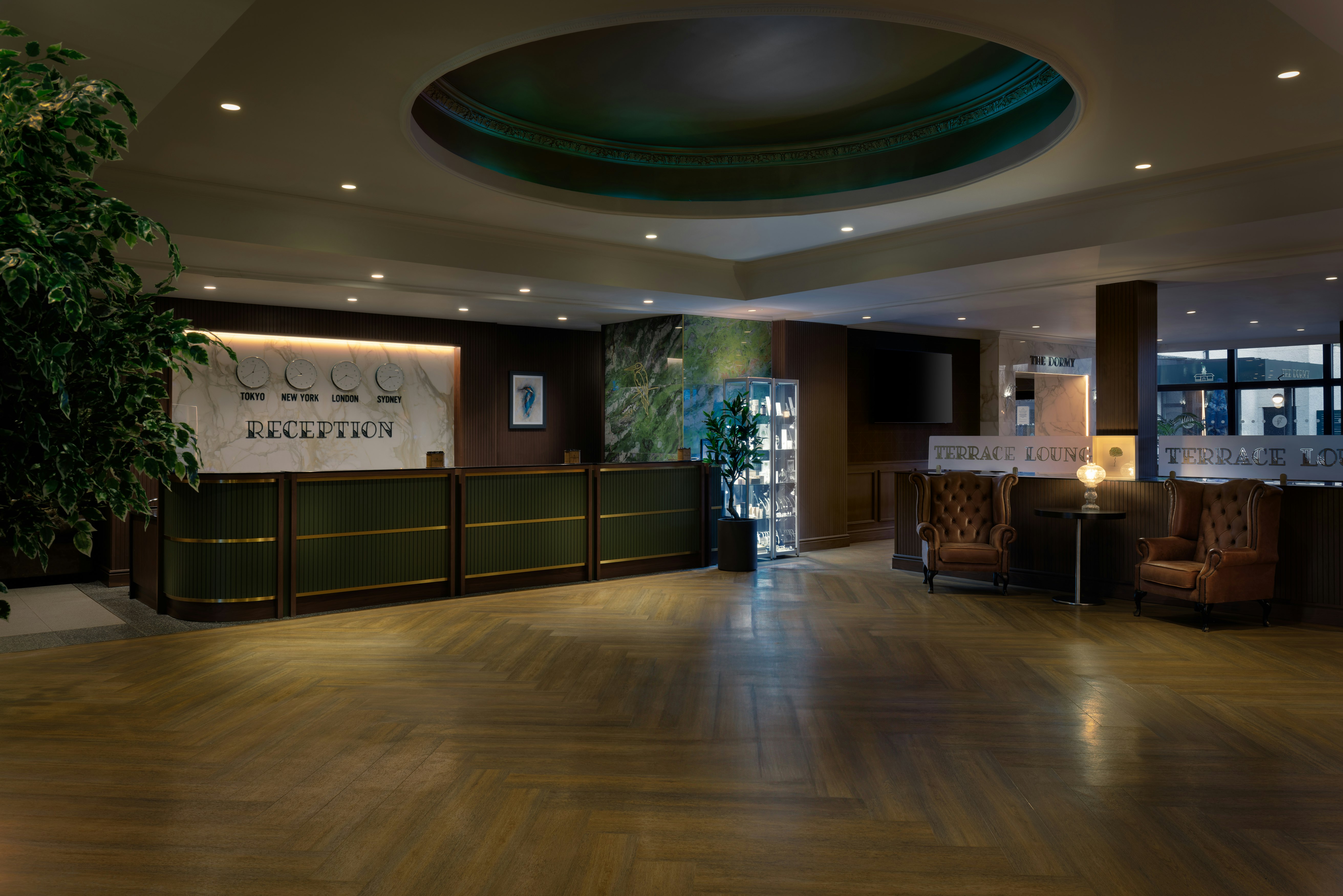 DoubleTree by Hilton Belfast Templepatrick Golf & Country Club 9/76