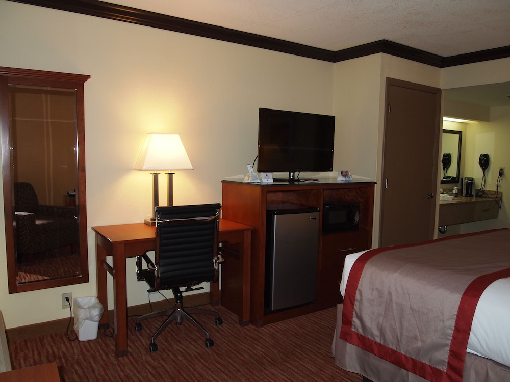 Best Western Ft. Lauderdale I-95 Inn 18/36