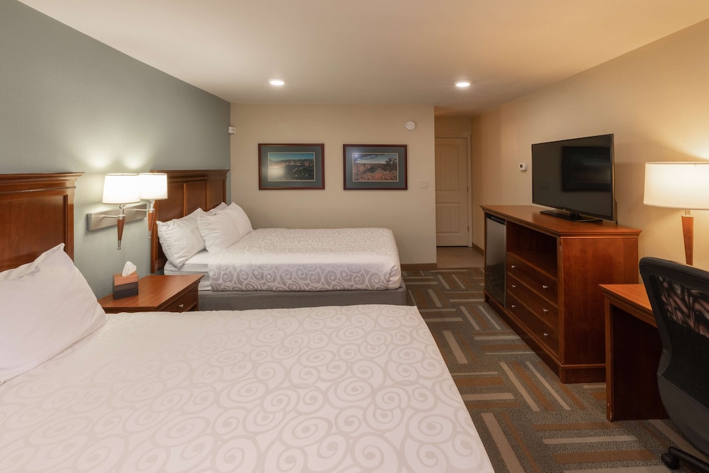 غرفة قياسية بسريرين مزدوجين، Best Western Plus Clocktower Inn 5/10
