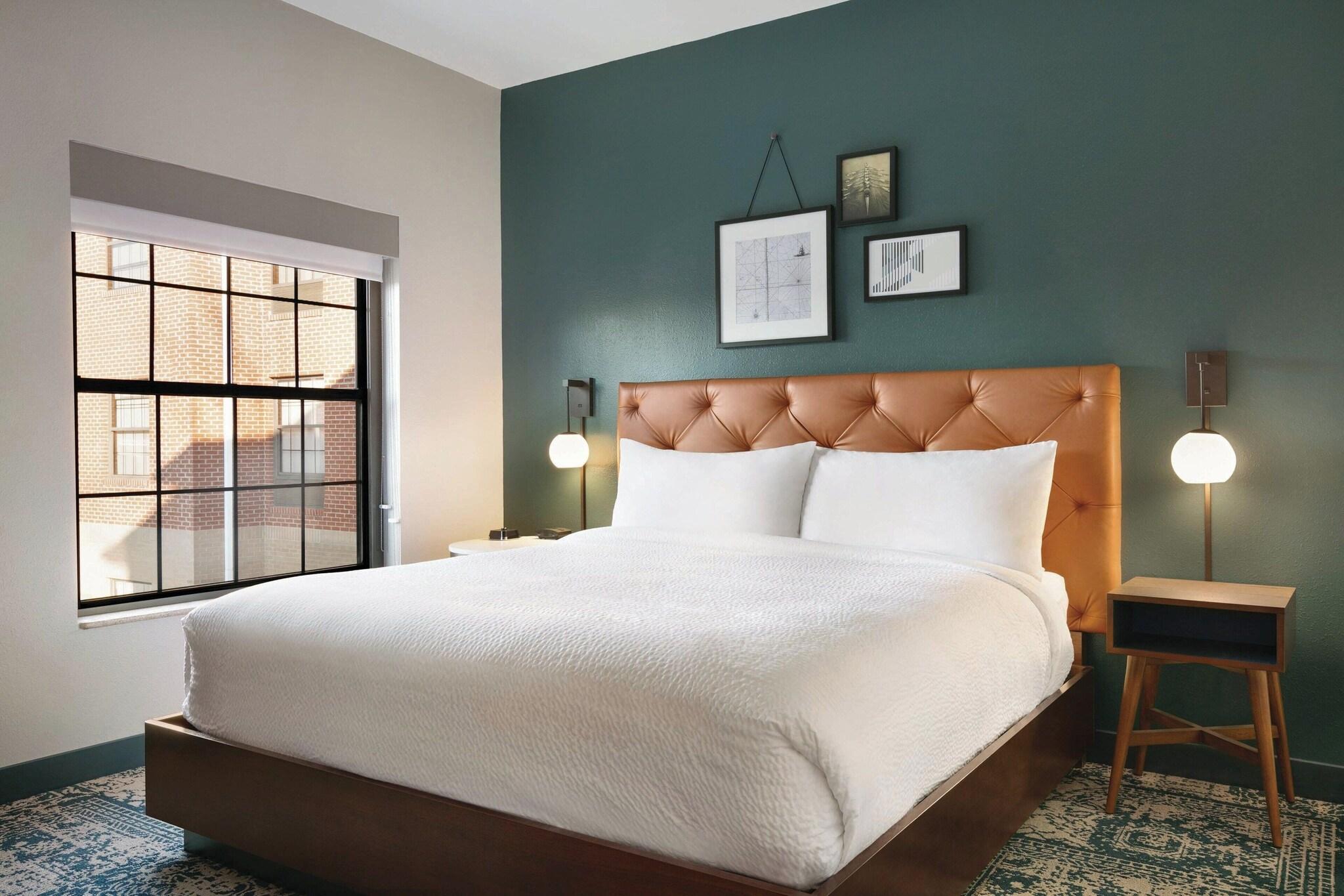 Room, King Bed, Accessible