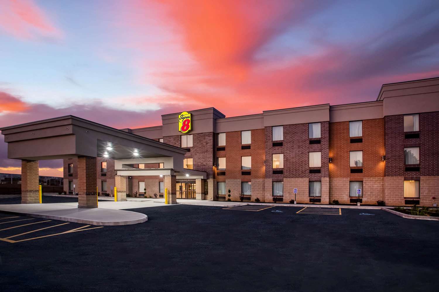 Super 8 by Wyndham St. Louis North 1/13