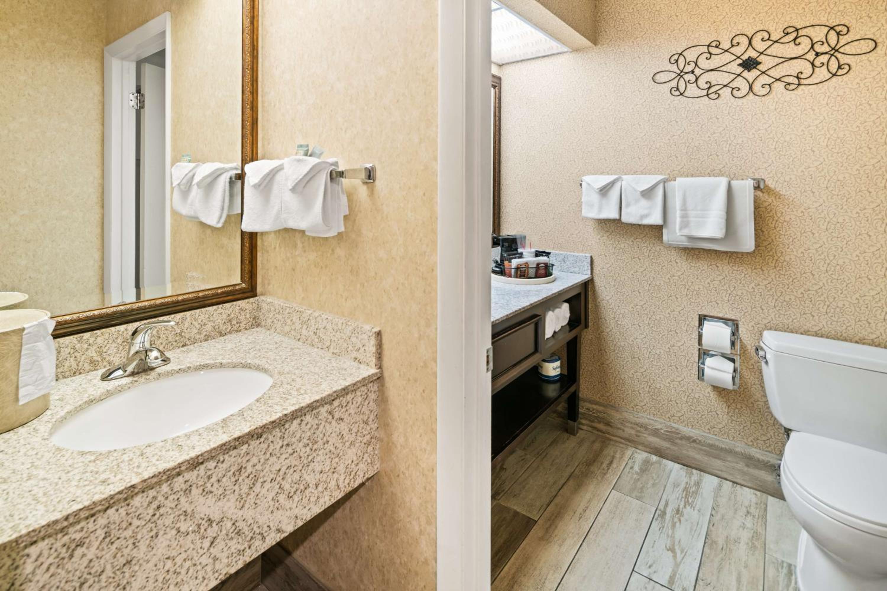 جناح عائلي، Best Western Coral Hills 3/4
