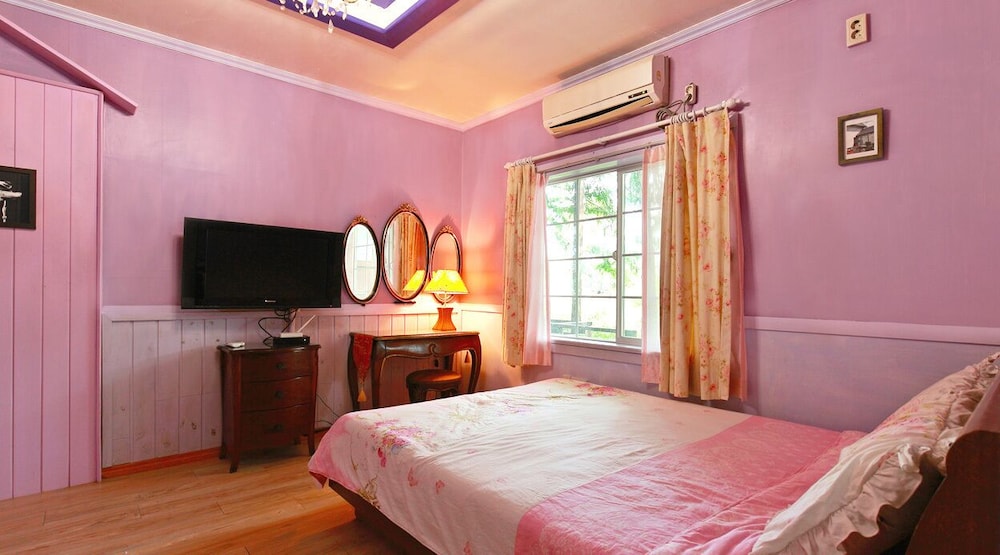 Gyeongju Europe Village Pension 13/50