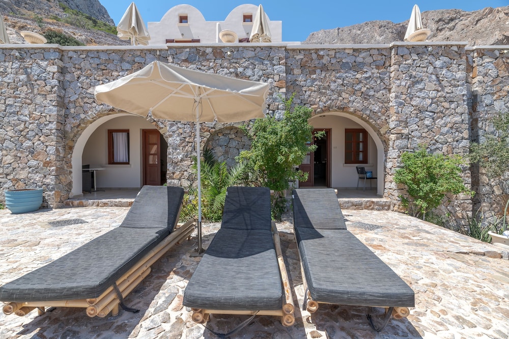 Epavlis Hotel And Spa 40/50
