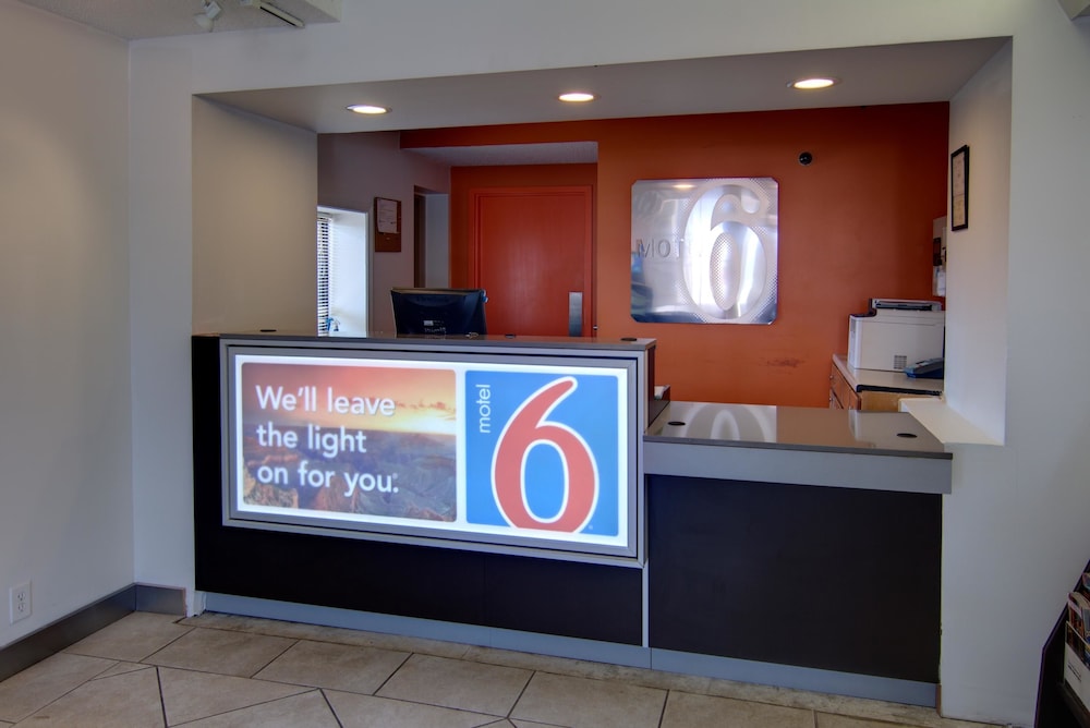 Motel6 West Monroe, LA 7/60