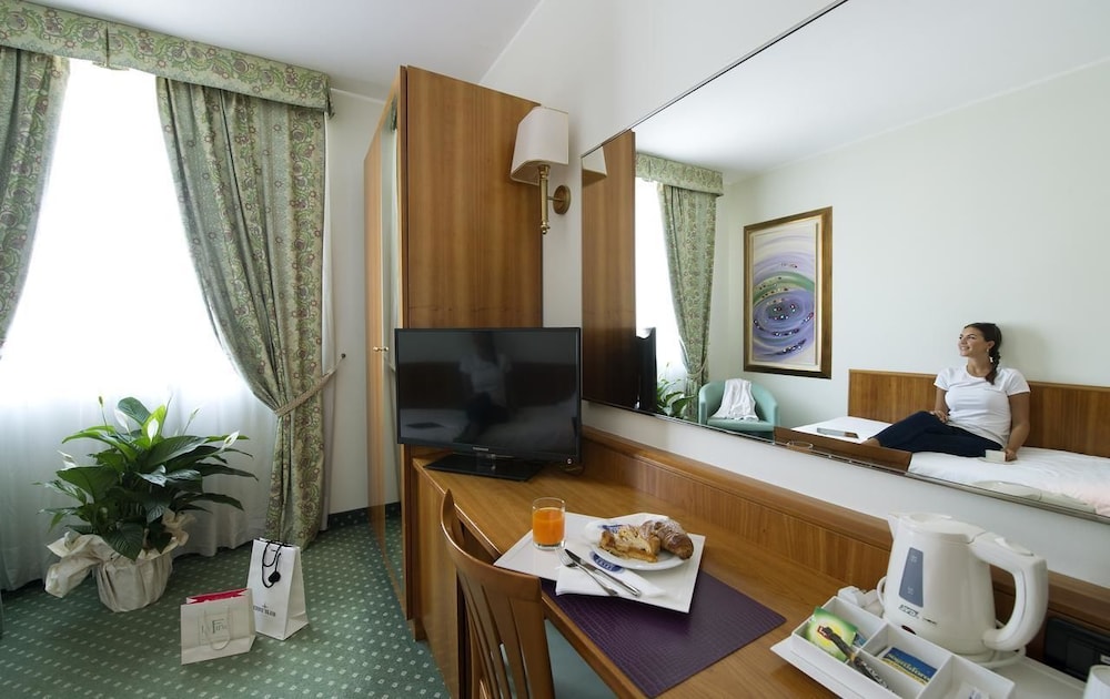 Castagna Palace Hotel Vicenza 61/64