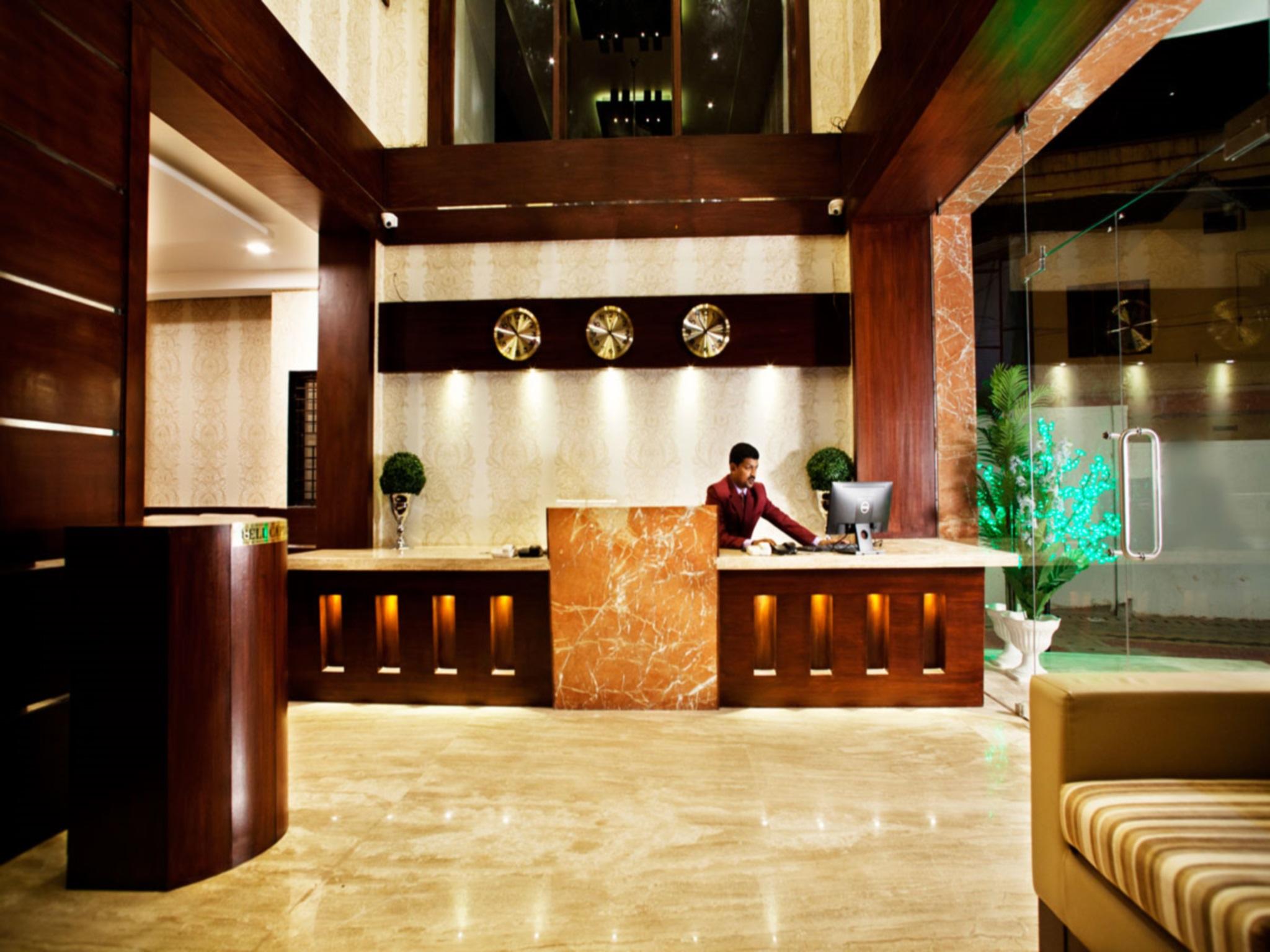 Hotel Mahalakshmi Residency 4/12