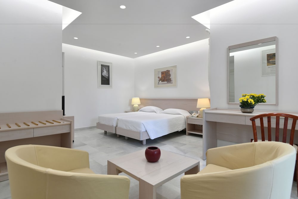 ASTIR OF PAROS 26/31