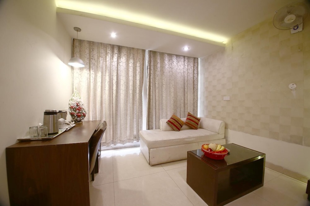 Hotel Diamond Plaza 34/43