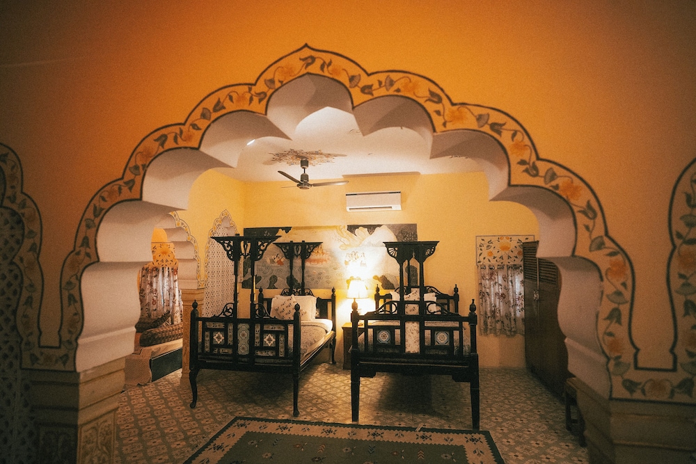 Bissau Palace 38/50