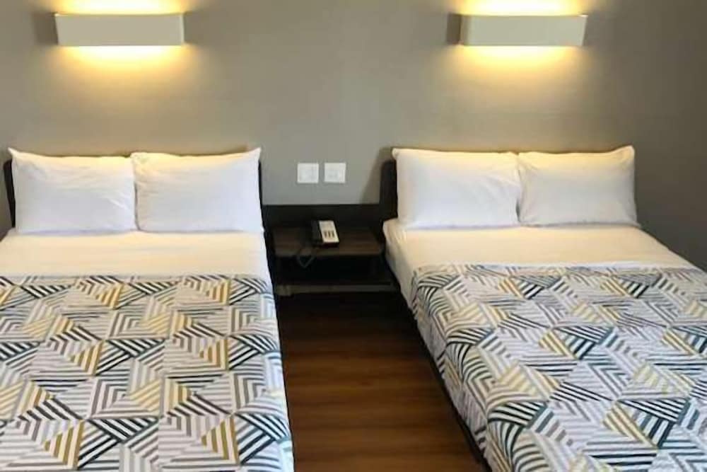 Motel6 Paris, TX 34/51