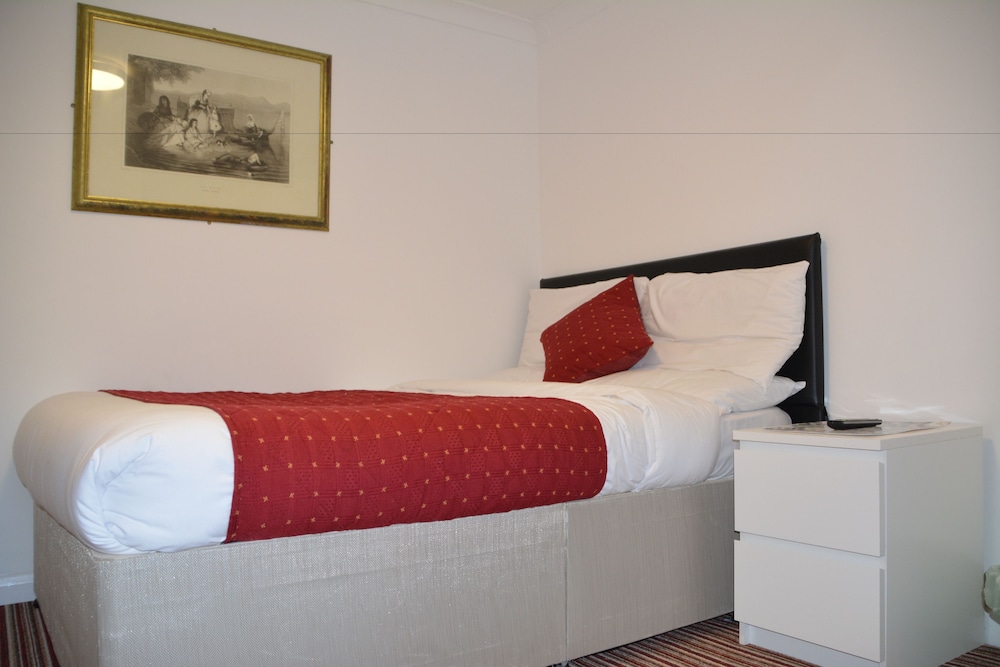 Bow Guest House 36/51
