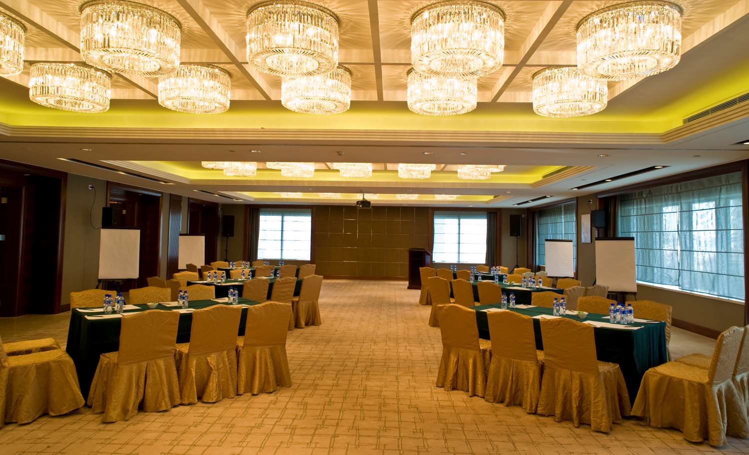 Shanghai Marriott Hotel Yangpu Riverside 7/11
