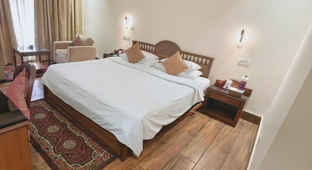 Empires Hotel Paradip 8/34