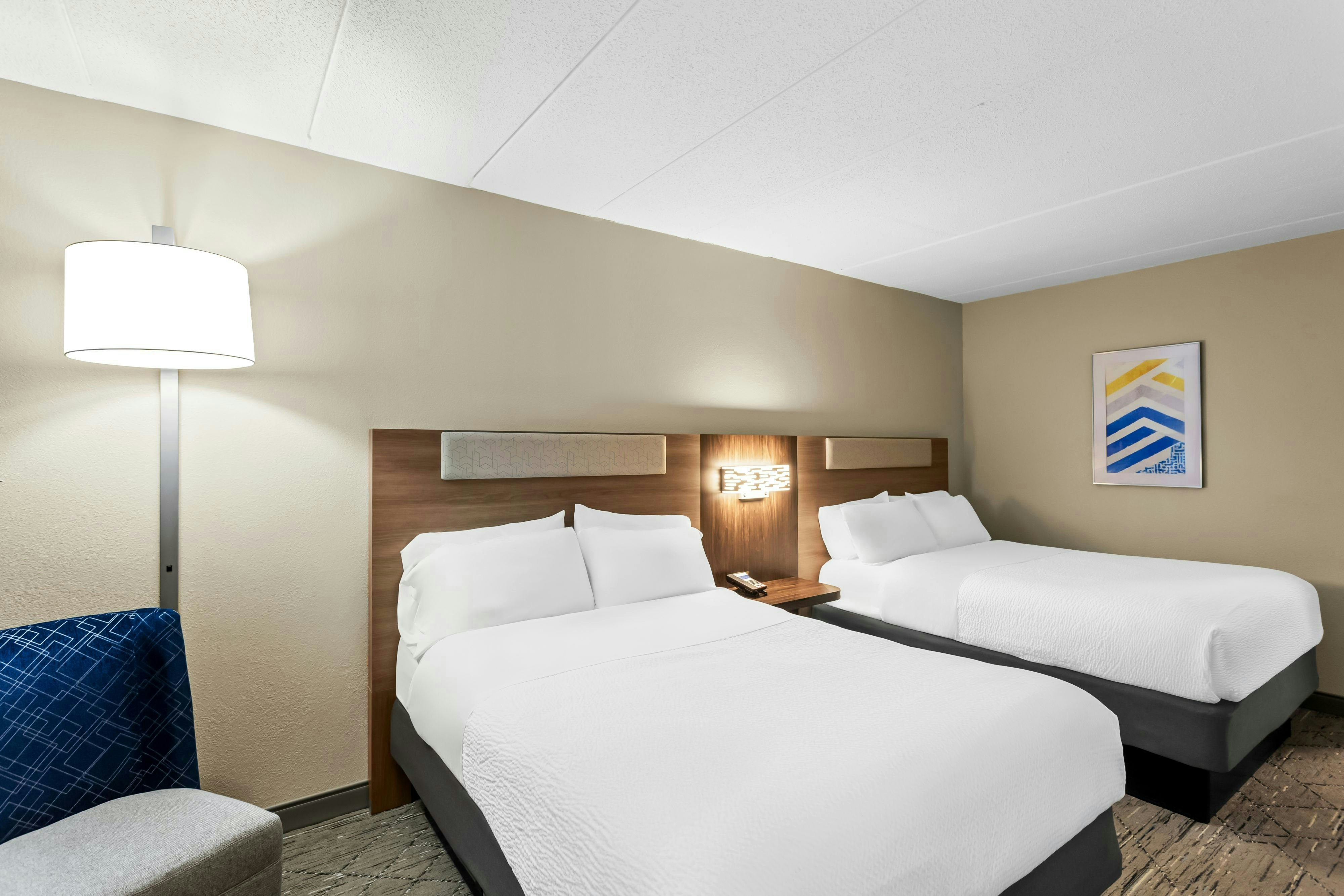 Holiday Inn Express Hotel And Suites Charleston Southridge 25/50