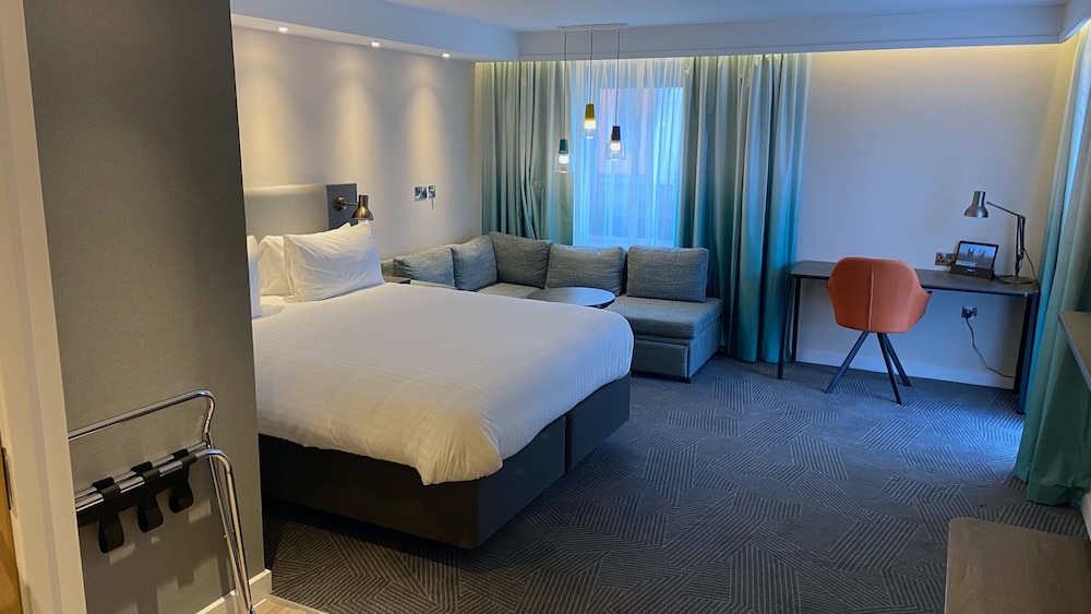 Holiday Inn Lincoln 22/65