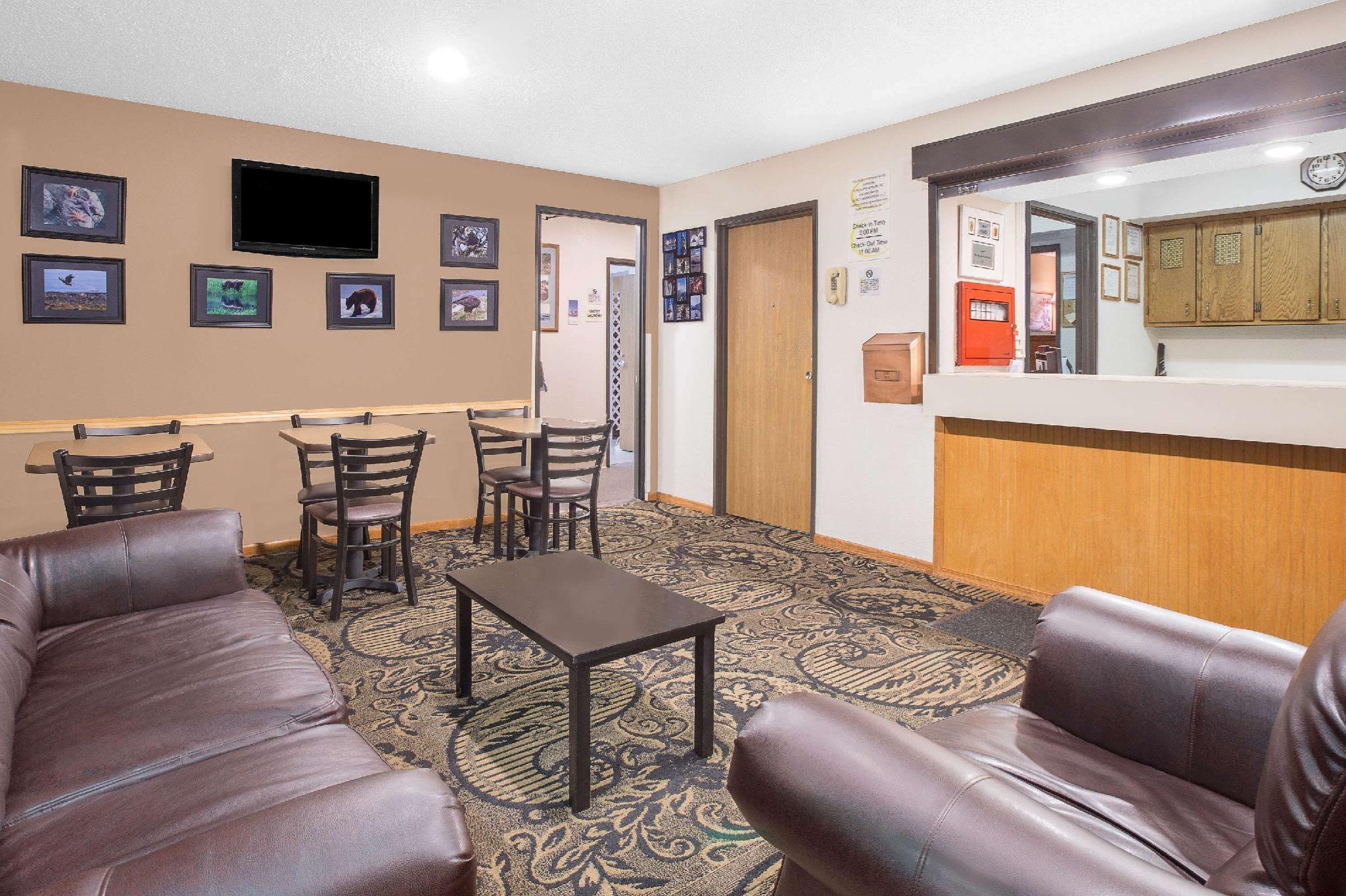 Super 8 By Wyndham Sitka 15/19