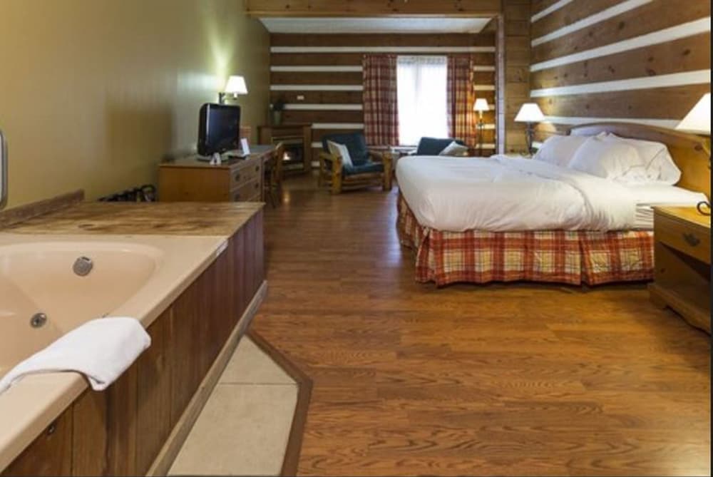 HONEYMOON, SUITE