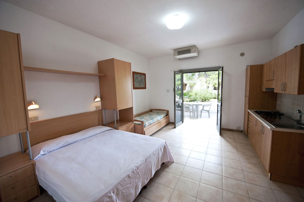 Villaggio Spiaggia Lunga 11/71