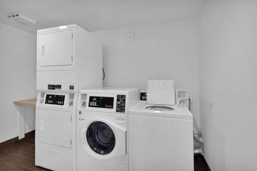 Knights Inn Jacksonville At Dix Ellis Trail 5/30