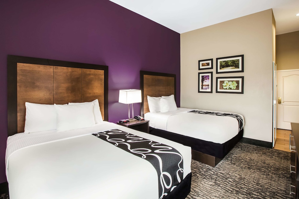 La Quinta Inn & Suites by Wyndham Baton Rouge Denham Springs 8/44