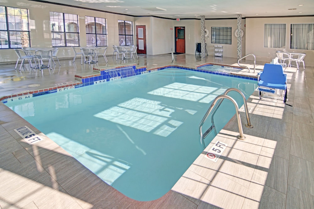 Spark by Hilton Galveston 14/31