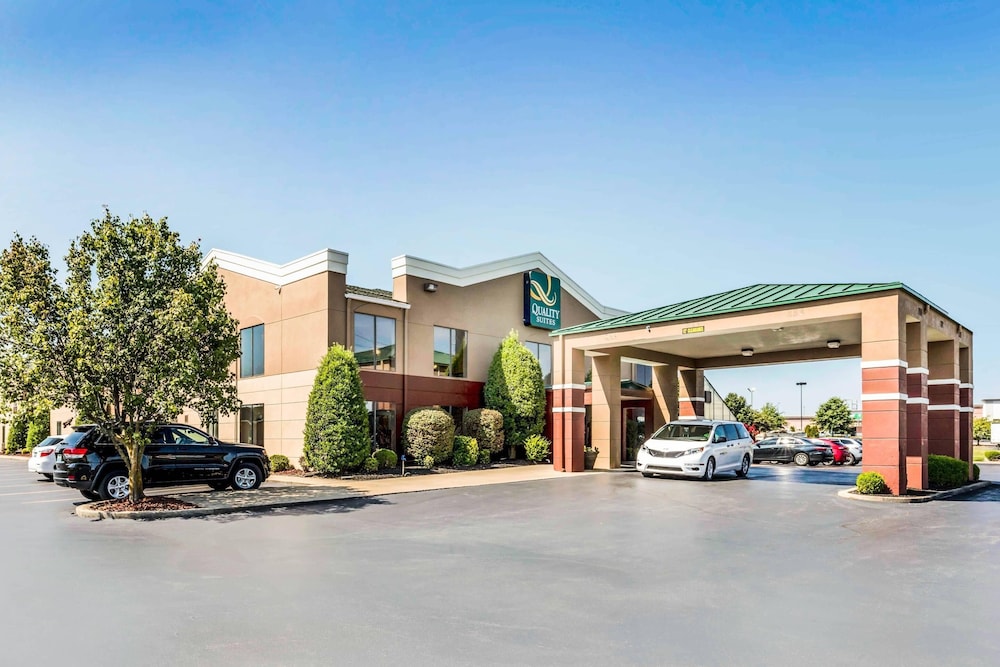 Quality Suites Paducah KY 54/57