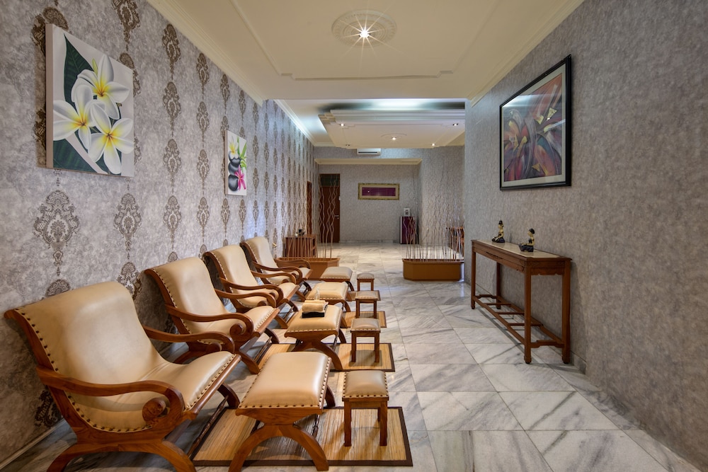 Grand Istana Rama Hotel 52/76
