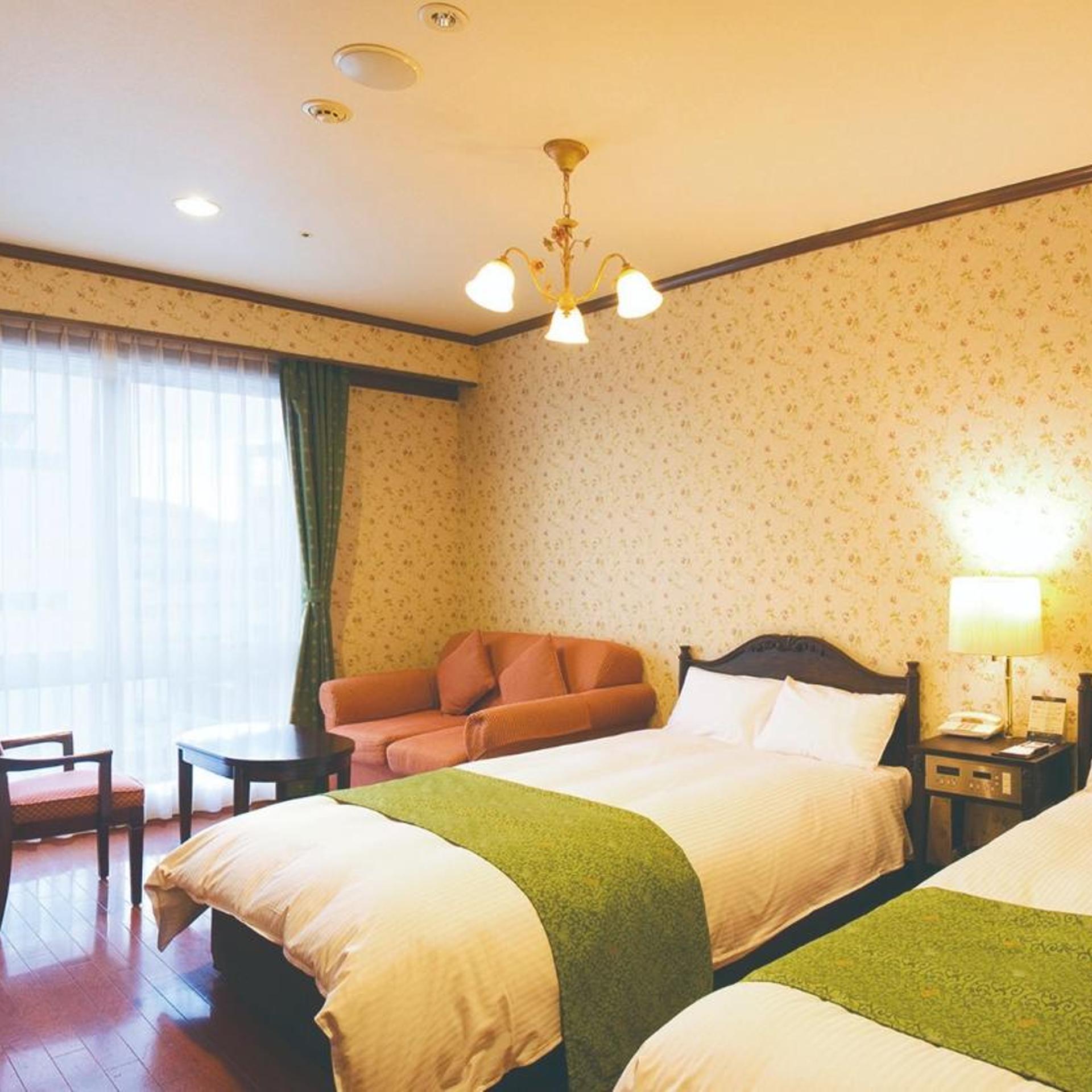 Old England Dogo Yamanote Hotel 32/50