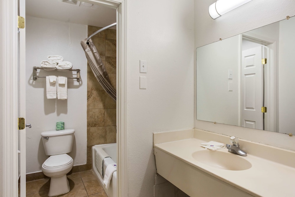 Motel6 Clovis, NM 63/69