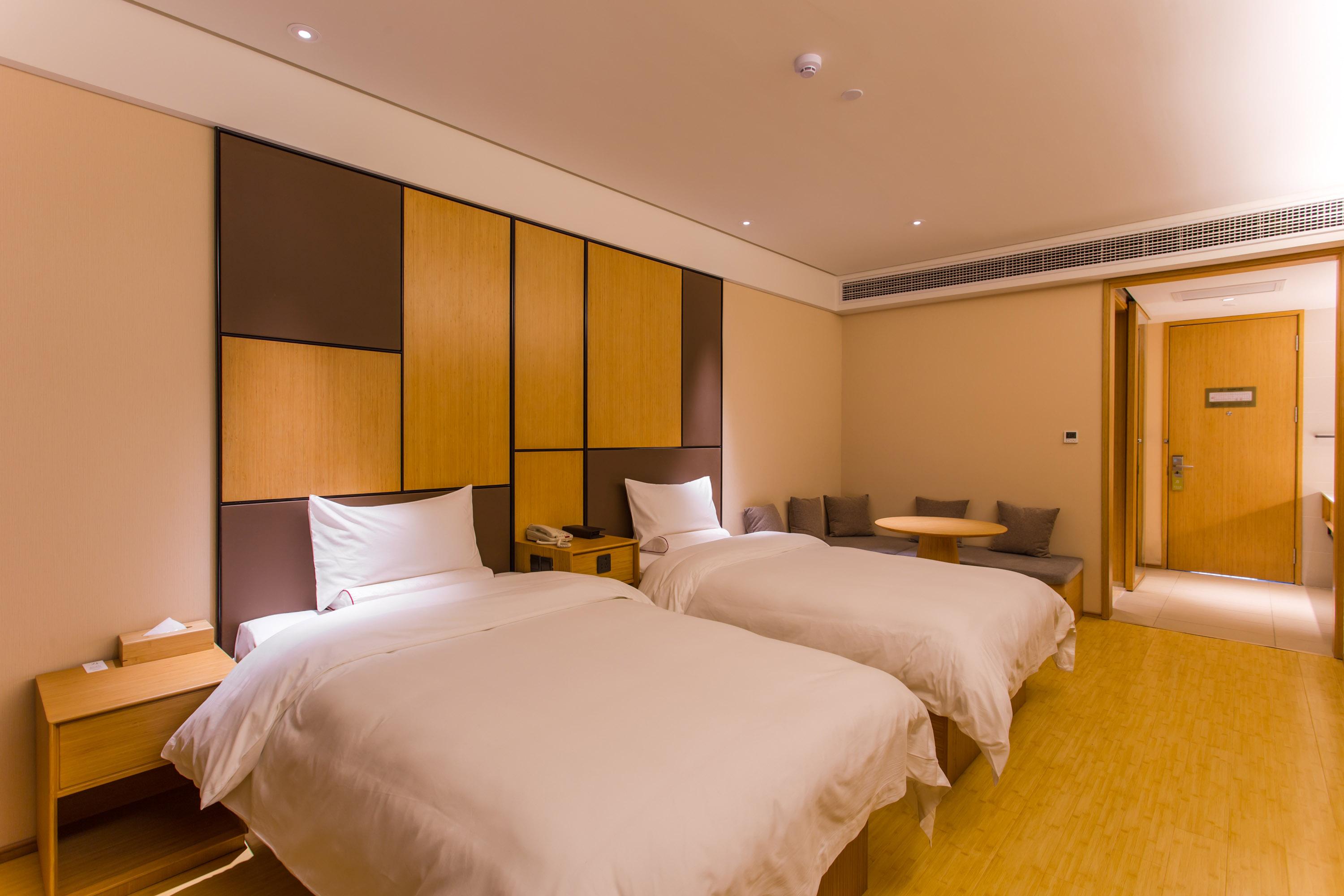 Ji Hotel 12/22