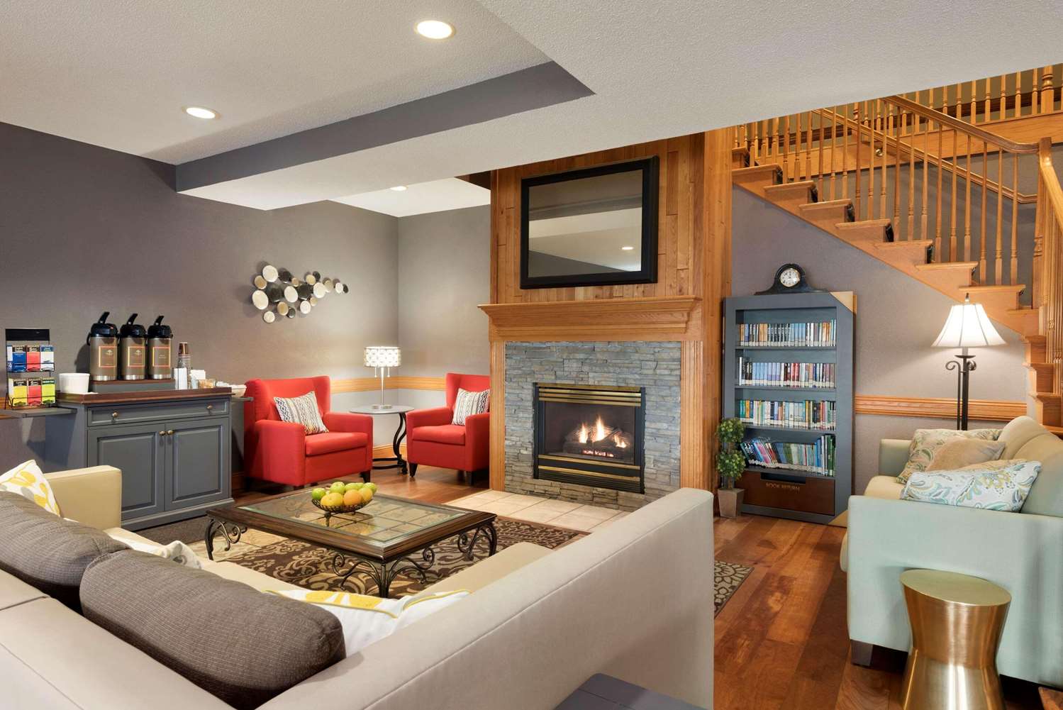Country Inn and Suites by Radisson, Minneapolis/Shakopee 6/9