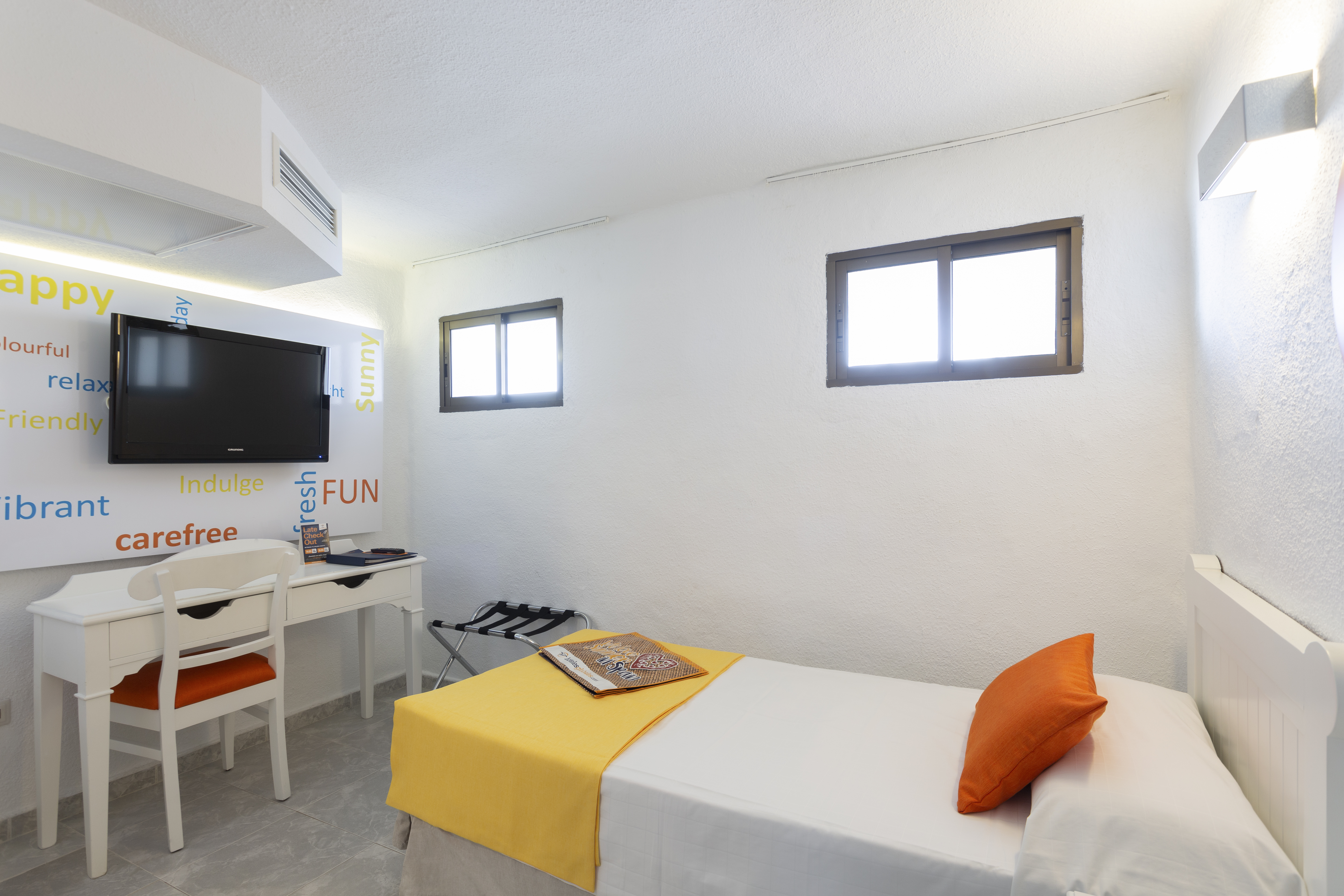 Globales Cortijo Blanco Hotel 20/50