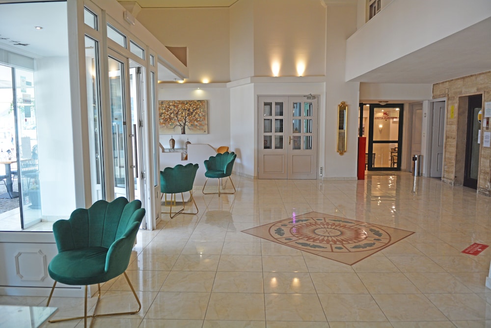 Samos City Hotel 44/69