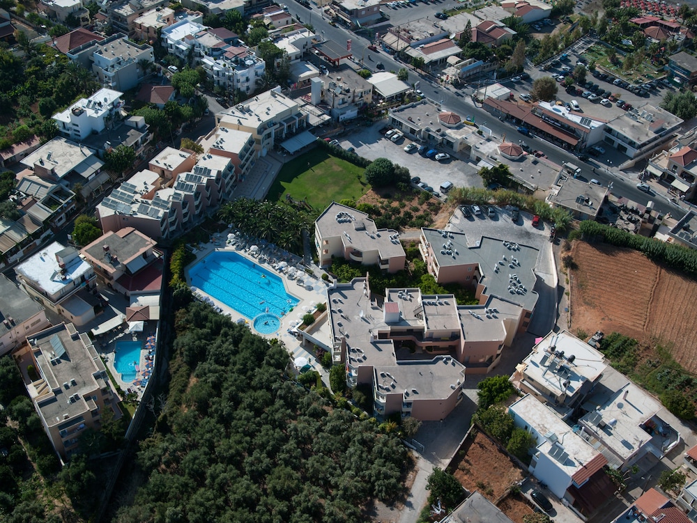 Atrion Resort Hotel 41/45