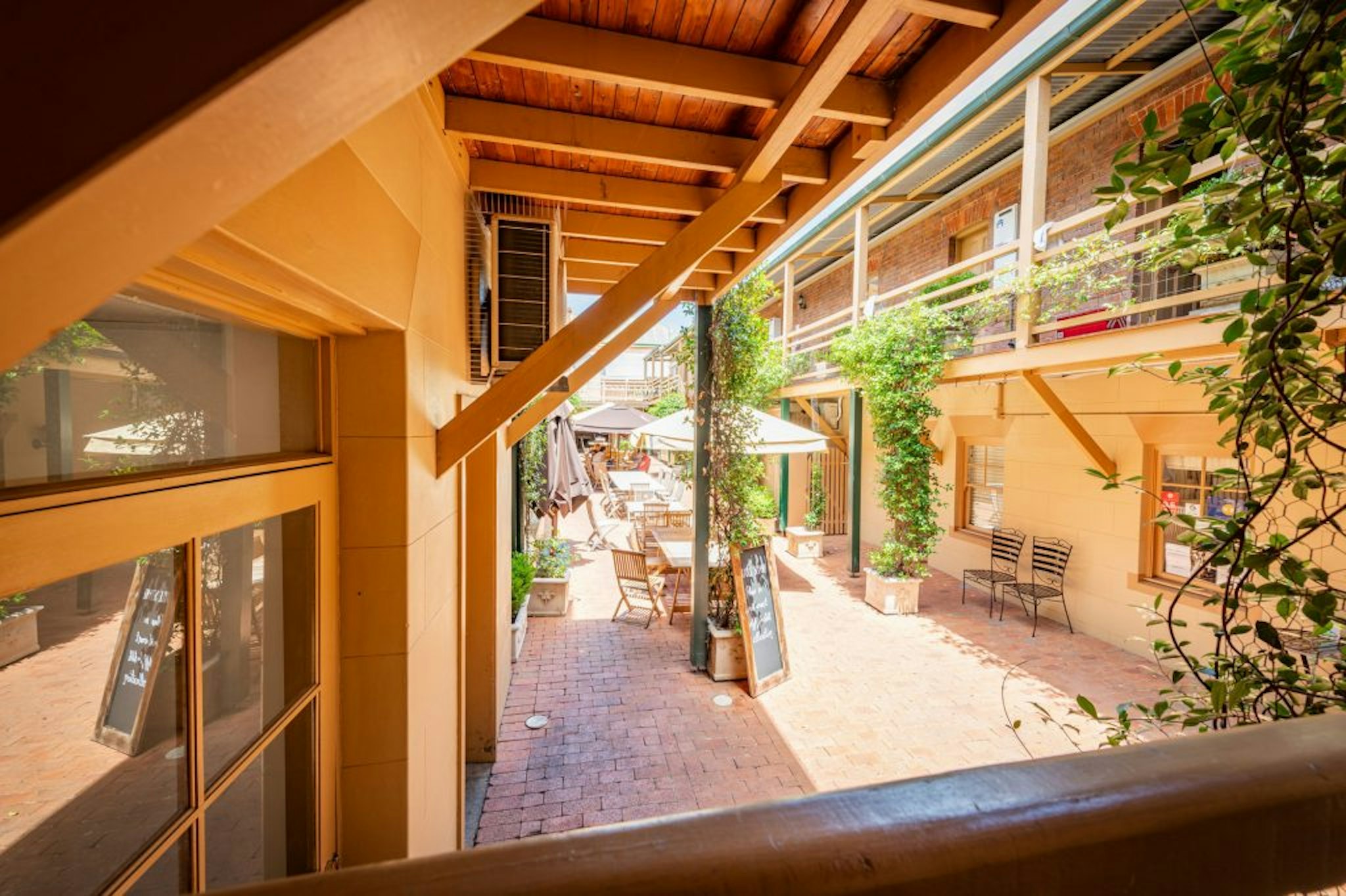 Cobb & Co Court Boutique Hotel 4/29