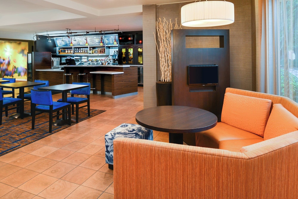 Courtyard by Marriott Beaumont 25/35