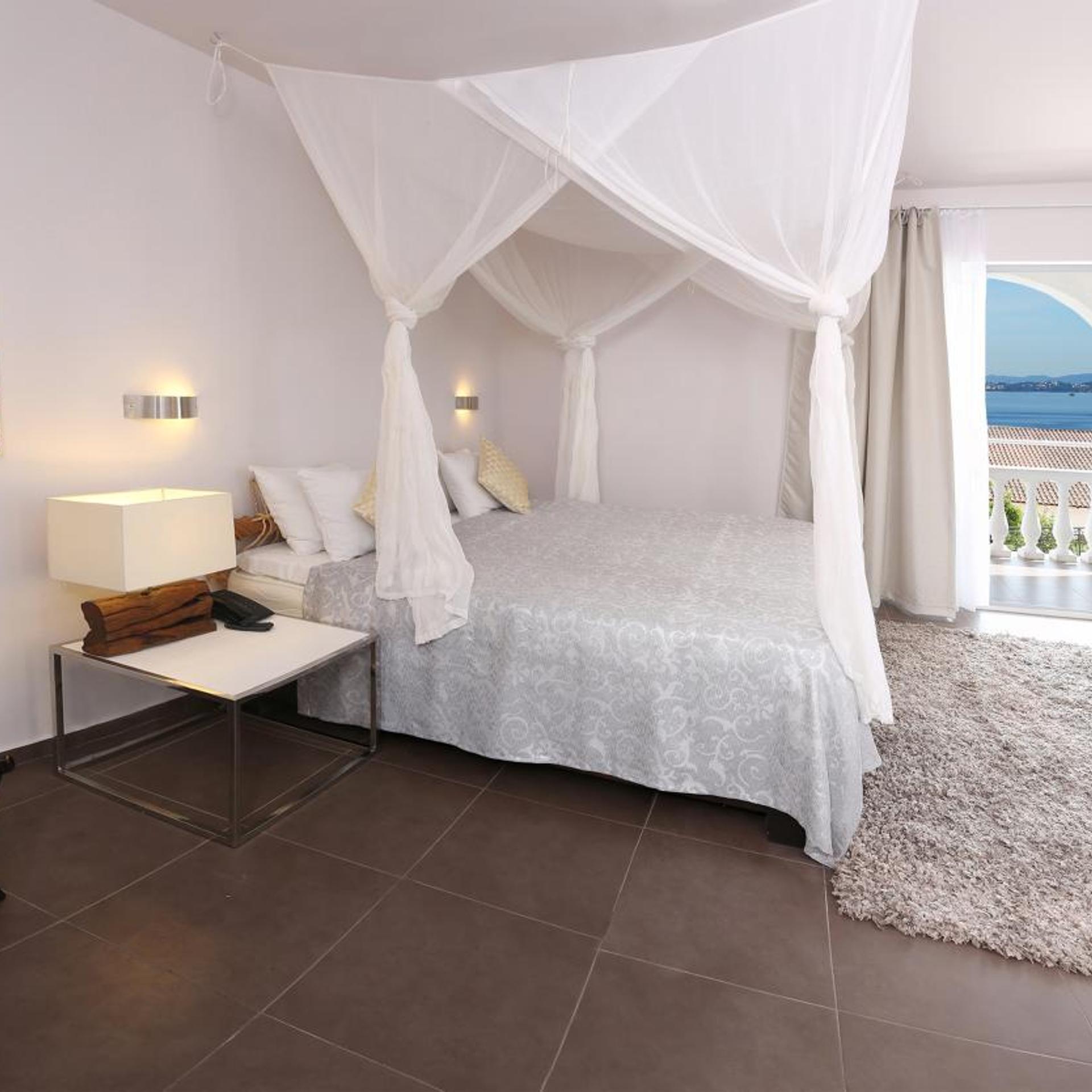 جناح بغرفتي نوم، Pantokrator Hotel 9/10