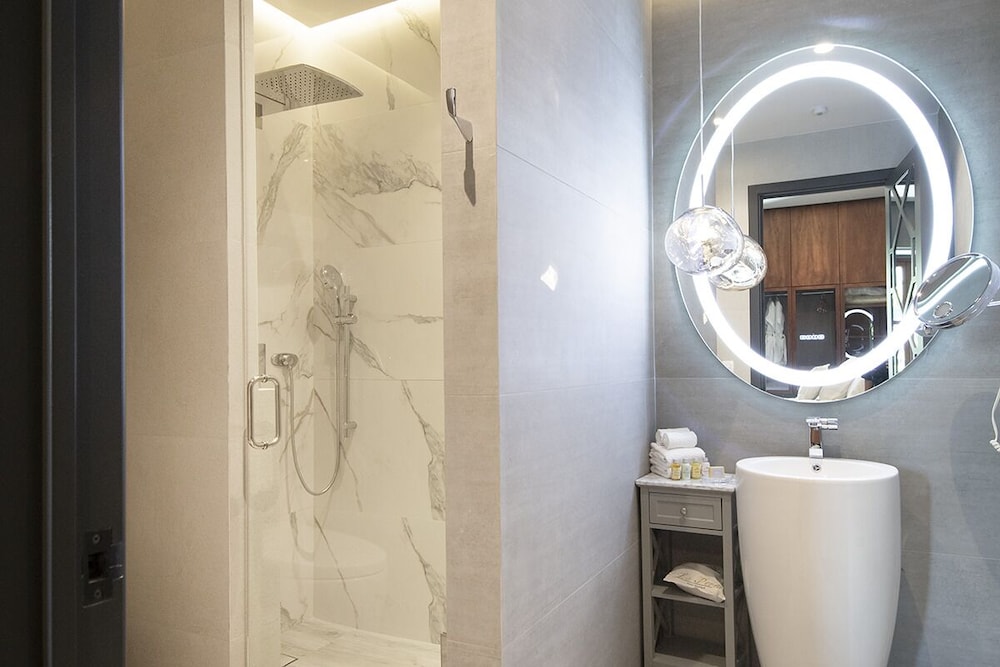 L Hotel Perla Boutique 53/58