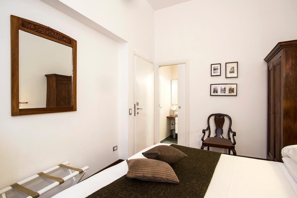 Arco Del Lauro Bed & Breakfast 13/25