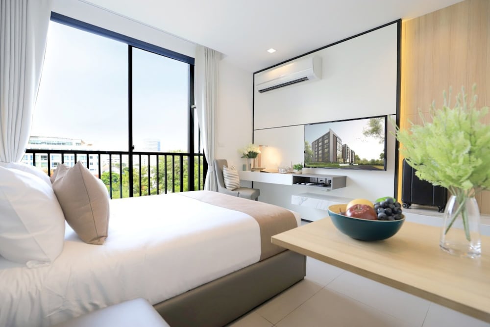 Alix Bangkok Hotel 14/77