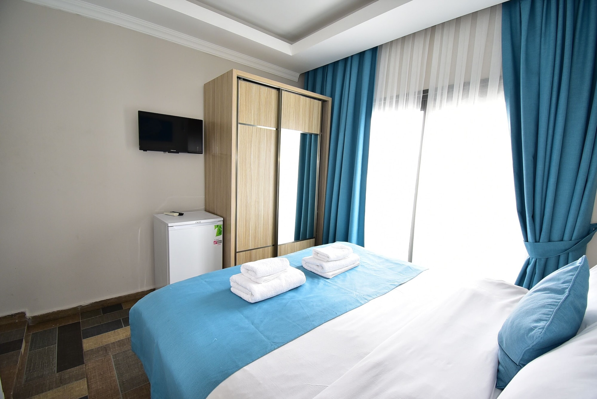 غرفة قياسية بسرير مزدوج، M Suite Hotel 7/10