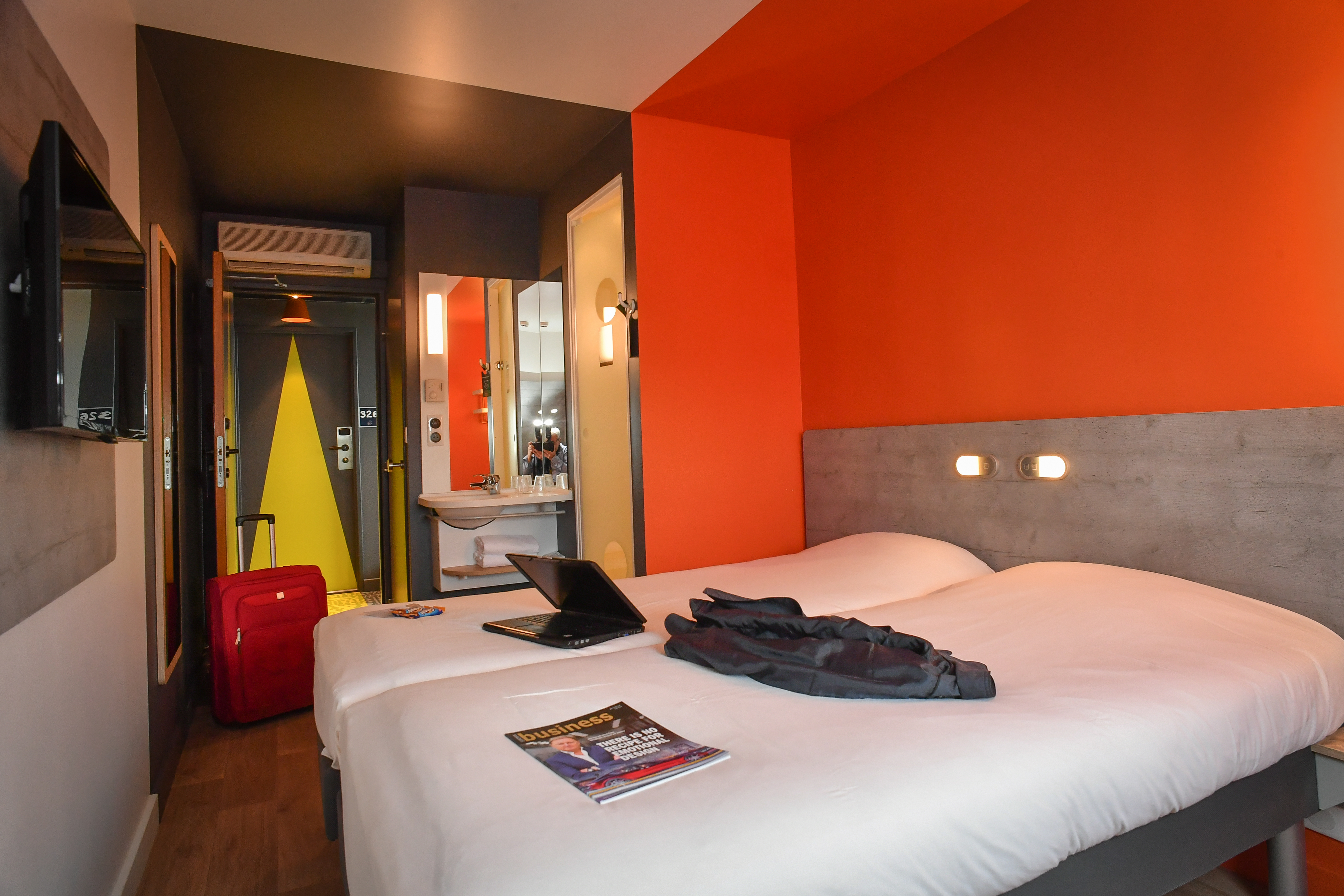 Standard, Twin Beds