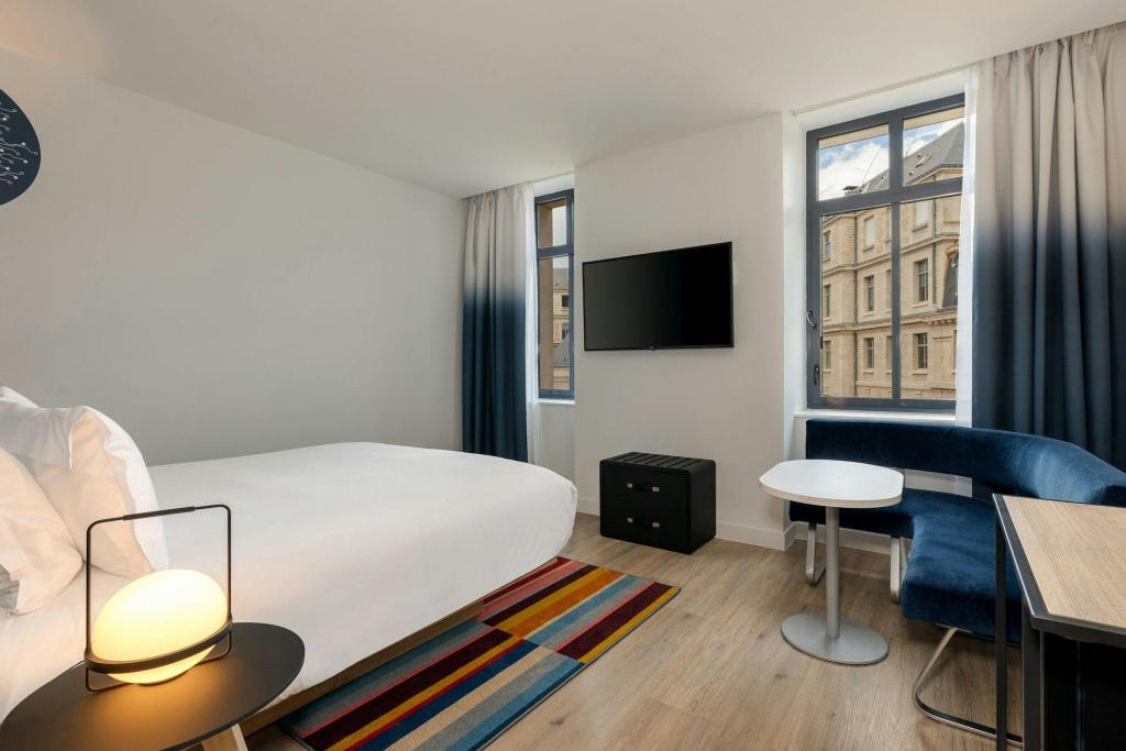Aloft, Guest Room, King Bed