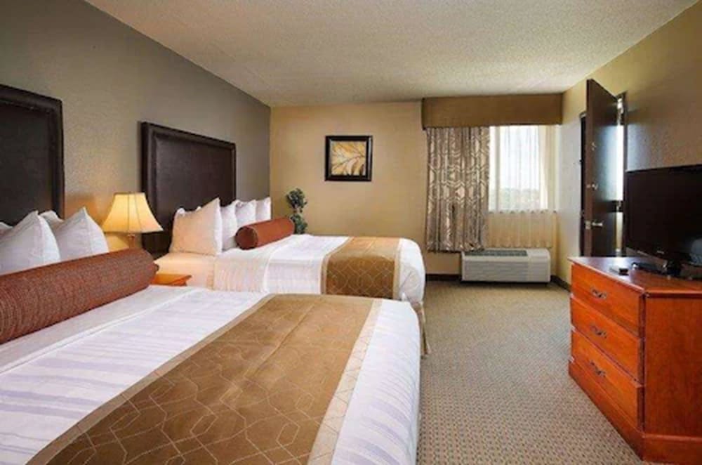 Best Western Plus The Charles Hotel 16/42
