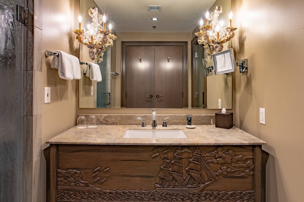The Bohemian Hotel Savannah Riverfront Autograph Collection 15/32
